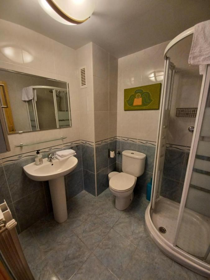 En El Pleno Centro De Biescas Con Garaje, Ascensor Y Wifi Διαμέρισμα Εξωτερικό φωτογραφία